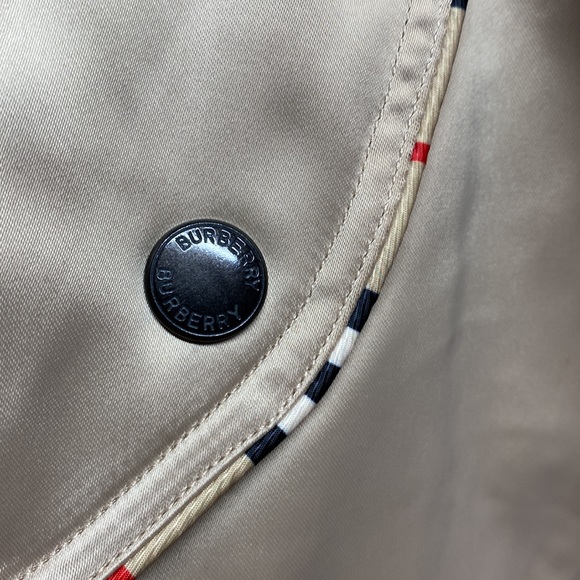 BURBERRY Harlington Logo Patch Satin Bomber Jacket - Picture 5 of 16
